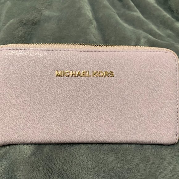 Michael Kors Wallet - Picture 1 of 4